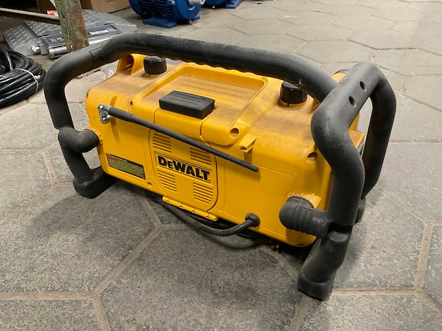 Dewalt dc012 bouwradio - afbeelding 3 van  6