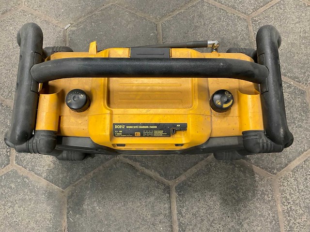 Dewalt dc012 bouwradio - afbeelding 6 van  6