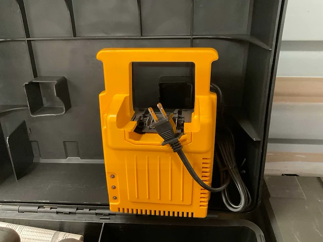 Dewalt dc9360 handcirkelzaagmachine - afbeelding 6 van  6