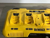 Dewalt dcb104-qw xr 4-poorts snellader accessoire gereedschap - afbeelding 4 van  7