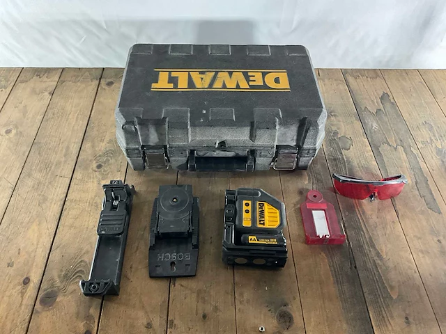 Dewalt dce088r bouwlaser + accu - afbeelding 1 van  3