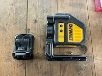Dewalt dce088r bouwlaser + accu - afbeelding 2 van  3