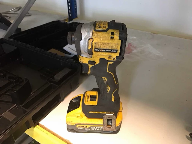 Dewalt dcf887 slagschroefmachine - afbeelding 2 van  6