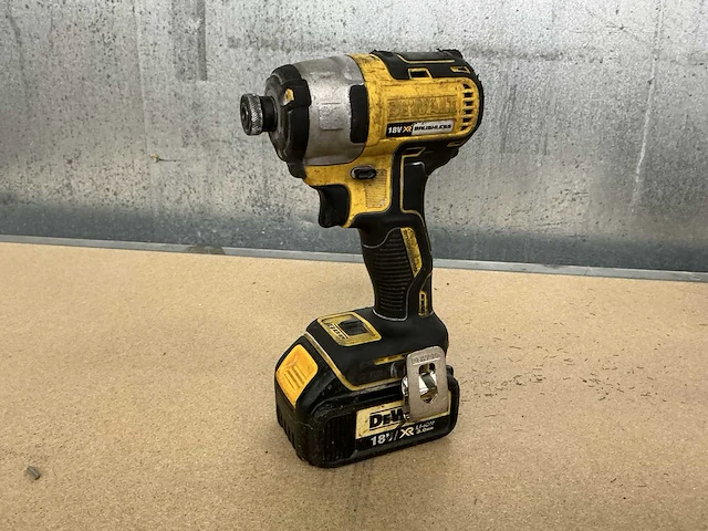 Dewalt dcf887 slagschroevendraaier overig accugereedschap - afbeelding 1 van  3