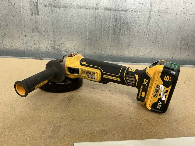 Dewalt dcg405 haakseslijper overig accugereedschap - afbeelding 2 van  5