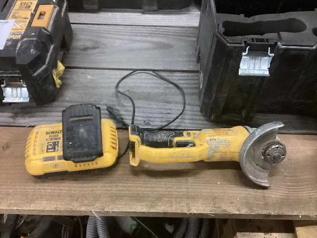Dewalt dcg412 haakse slijpmachine - afbeelding 1 van  6