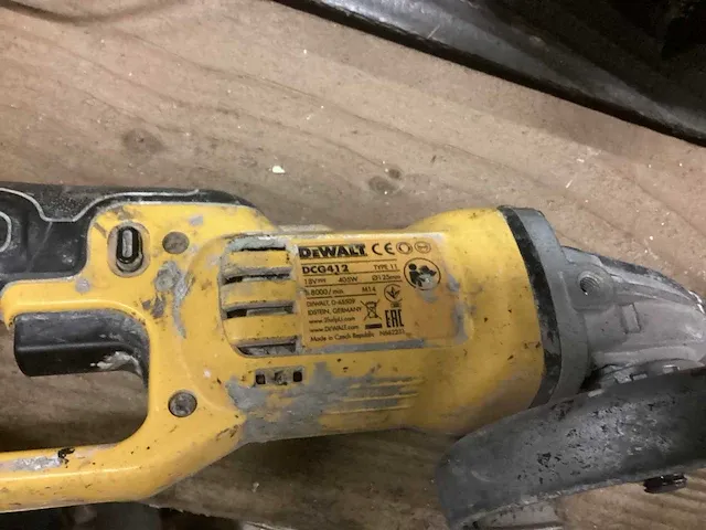 Dewalt dcg412 haakse slijpmachine - afbeelding 4 van  6