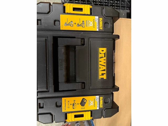Dewalt dck266p2t accu combiset 2-delig (dcd796 + dcf887) 18v xr 5.0ah - afbeelding 2 van  2