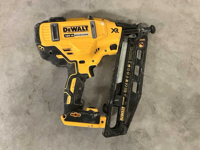 Dewalt dcn660 afwerktacker - afbeelding 2 van  6