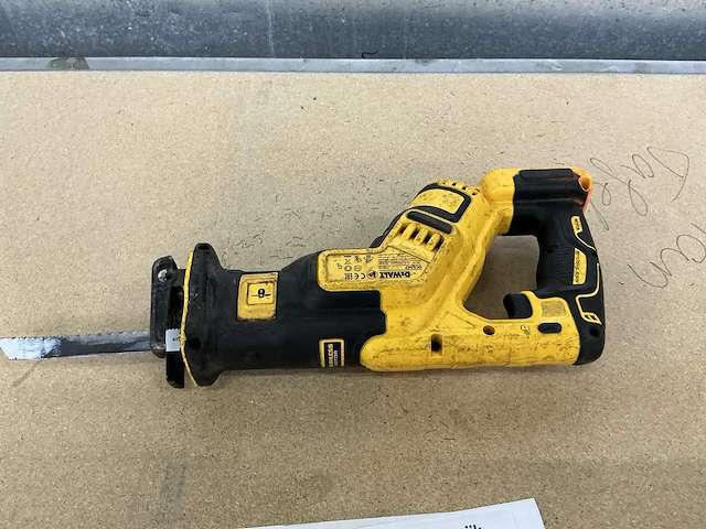Dewalt dcs367 reprozaag - afbeelding 3 van  5