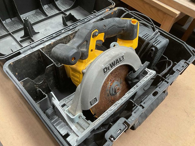 Dewalt dcs391 cirkelzaag - afbeelding 1 van  6