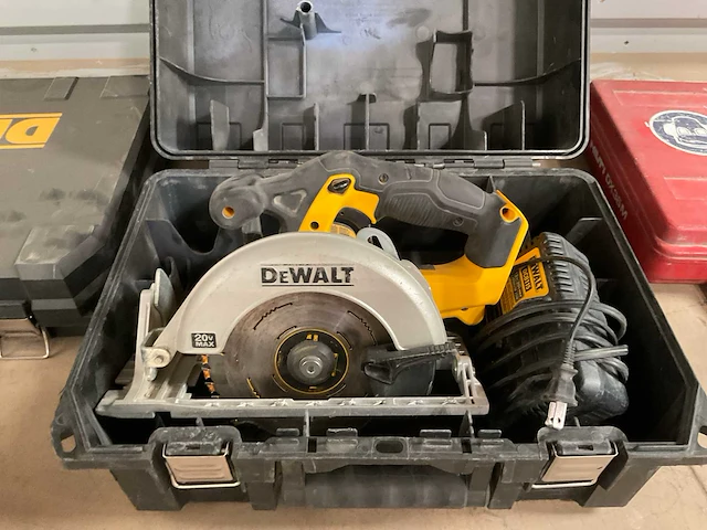 Dewalt dcs391 handcirkelzaagmachine - afbeelding 6 van  7