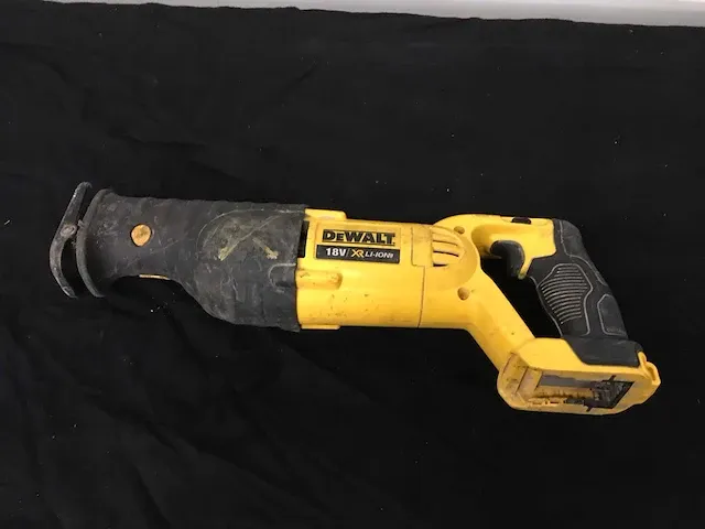 Dewalt dcs583 handzaagmachine - afbeelding 4 van  4
