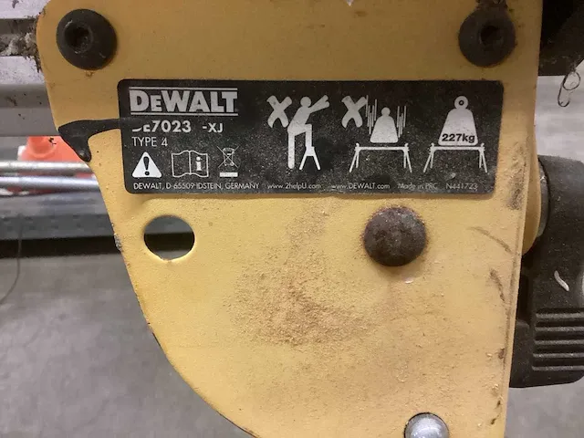 Dewalt de7023-xj tafel voor cirkelzaagmachine - afbeelding 7 van  7