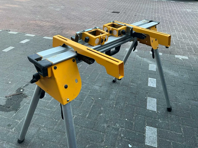 Dewalt de7033 zaagtafel - afbeelding 3 van  4