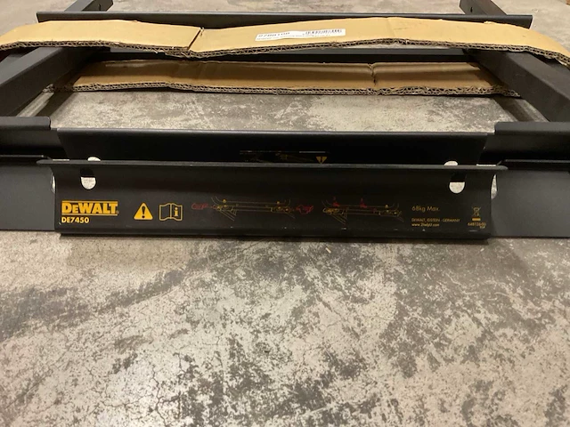 Dewalt de7450 onderstel voor tafelzaag - afbeelding 2 van  3