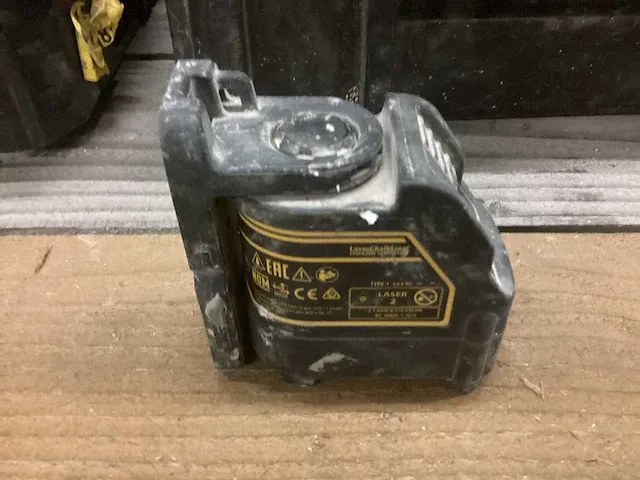 Dewalt dw088cg kruislijnlaser - afbeelding 6 van  8