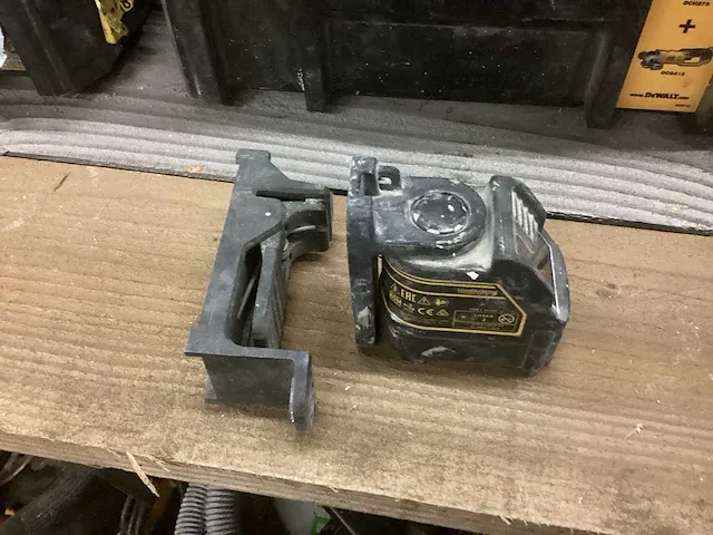 Dewalt dw088cg kruislijnlaser - afbeelding 7 van  8