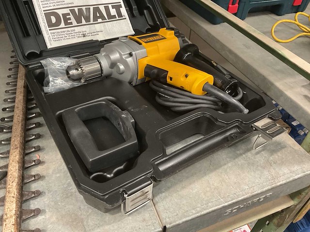 Dewalt dw130 boormachine - afbeelding 1 van  5