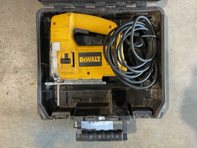 Dewalt dw320k decoupeerzaag - afbeelding 2 van  4