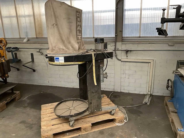 Dewalt dw60 stofafzuiginstallatie - afbeelding 1 van  3