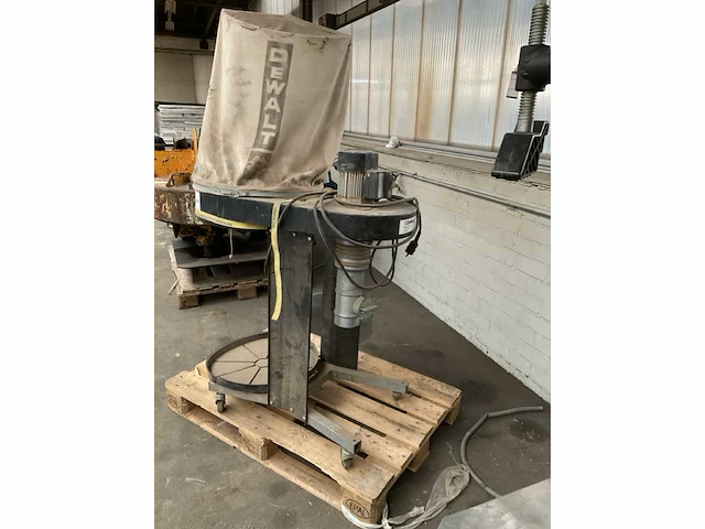 Dewalt dw60 stofafzuiginstallatie - afbeelding 2 van  3