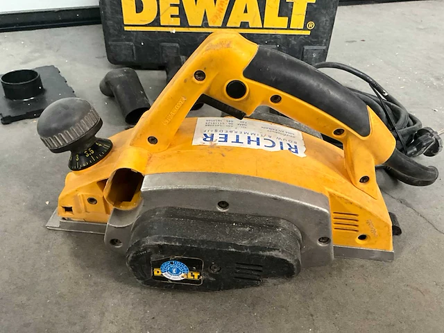 Dewalt dw678 schaafmachine - afbeelding 2 van  4