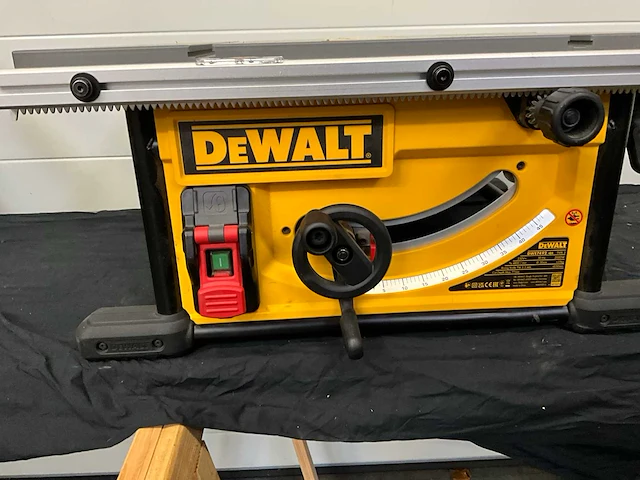 Dewalt dwe7492-qs cirkelzaagmachine - afbeelding 5 van  8