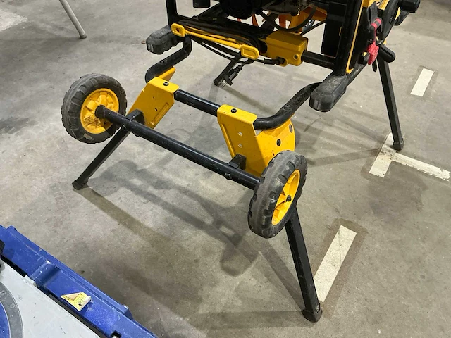 Dewalt dwe7492-qs zaagtafel - afbeelding 5 van  5