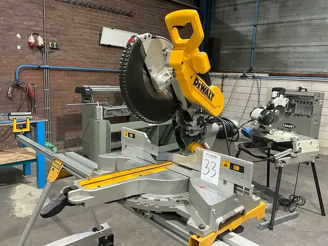 Dewalt dws780 afkortcirkelzaagmachine - afbeelding 2 van  6