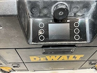 Dewalt dwst1-81078-qw bouwradio - afbeelding 2 van  5