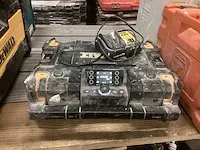 Dewalt dwst1-81078-qw radio - afbeelding 1 van  6