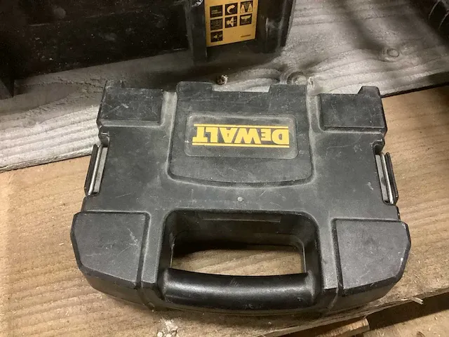 Dewalt gatenzaagset - afbeelding 3 van  3