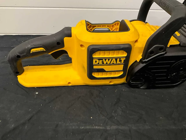 Dewalt kettingzaag - afbeelding 3 van  8