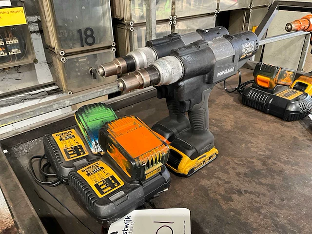 Dewalt proset pb 3400 blindklinknageltang (2x) - afbeelding 2 van  6