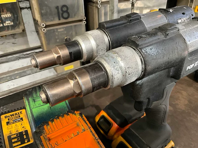 Dewalt proset pb 3400 blindklinknageltang (2x) - afbeelding 3 van  6