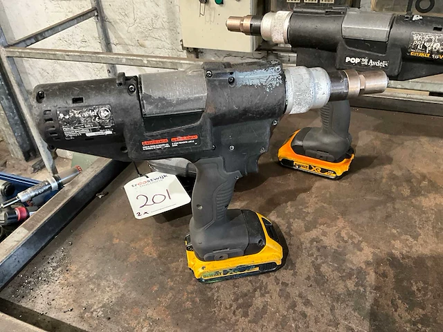 Dewalt proset pb 3400 blindklinknageltang (2x) - afbeelding 4 van  6