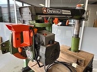 Dewalt radiaalafkortzaagmachine - afbeelding 1 van  9