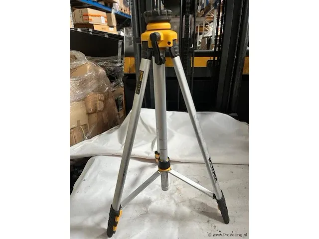 Dewalt statief - afbeelding 1 van  2