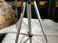 Dewalt statief - afbeelding 1 van  2