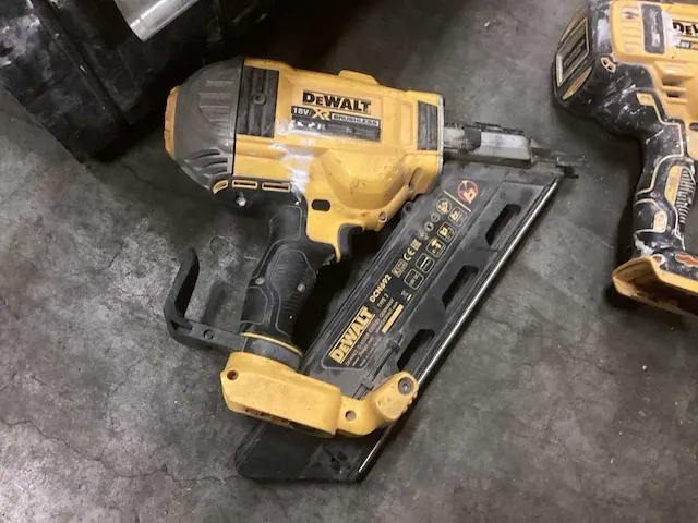 Dewalt tacker (2x) - afbeelding 2 van  5