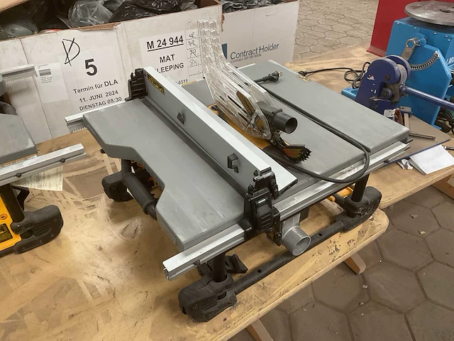 Dewalt tafelcirkelzaagmachine - afbeelding 3 van  6