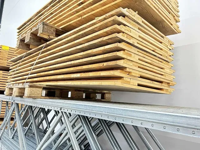 Dexion - gegalvaniseerd - pallet racking - met houten vlonders - afbeelding 4 van  12