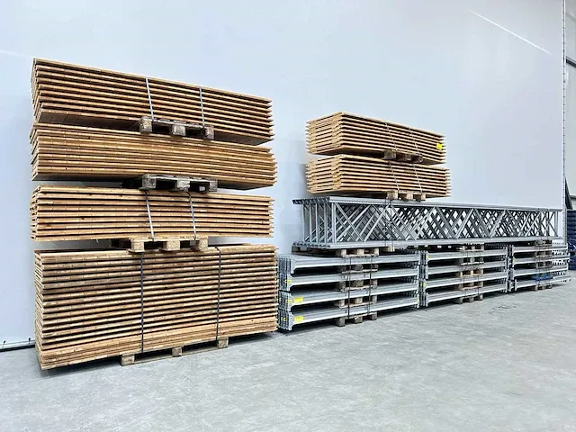 Dexion - gegalvaniseerd - pallet racking - met houten vlonders - afbeelding 5 van  12