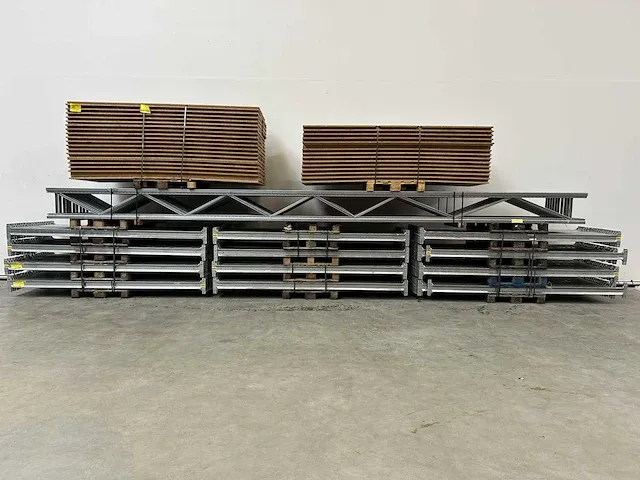 Dexion - gegalvaniseerd - pallet racking - met houten vlonders - afbeelding 7 van  13