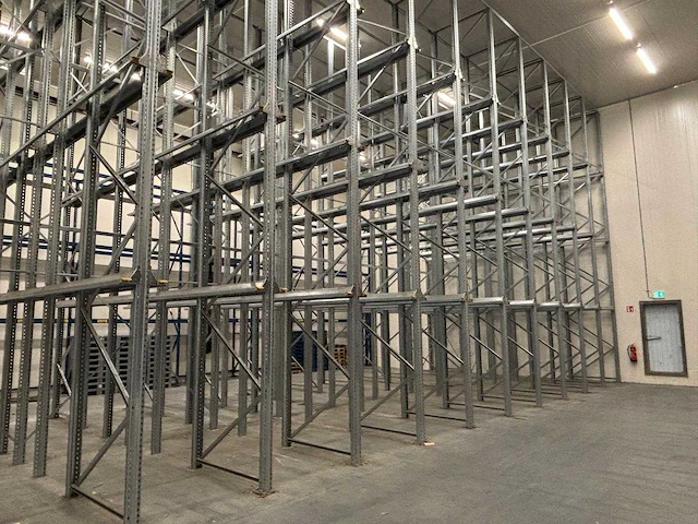 Dexion - inrijstelling 672 europalletplaatsen - afbeelding 1 van  12