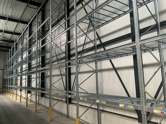 Dexion p90 palletstelling 13 secties - afbeelding 1 van  12
