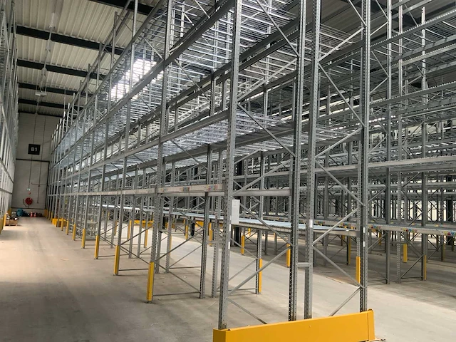 Dexion p90 palletstelling 23 secties - afbeelding 9 van  10