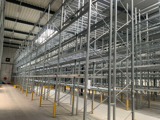 Dexion p90 palletstelling 24 secties - afbeelding 1 van  11
