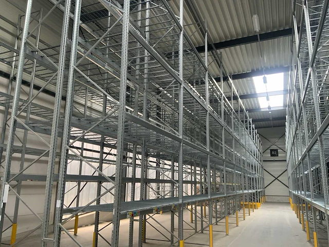Dexion p90 palletstelling 24 secties - afbeelding 7 van  11